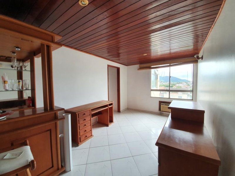 Apartamento - Rio de Janeiro, RJ no bairro Campo Grande
